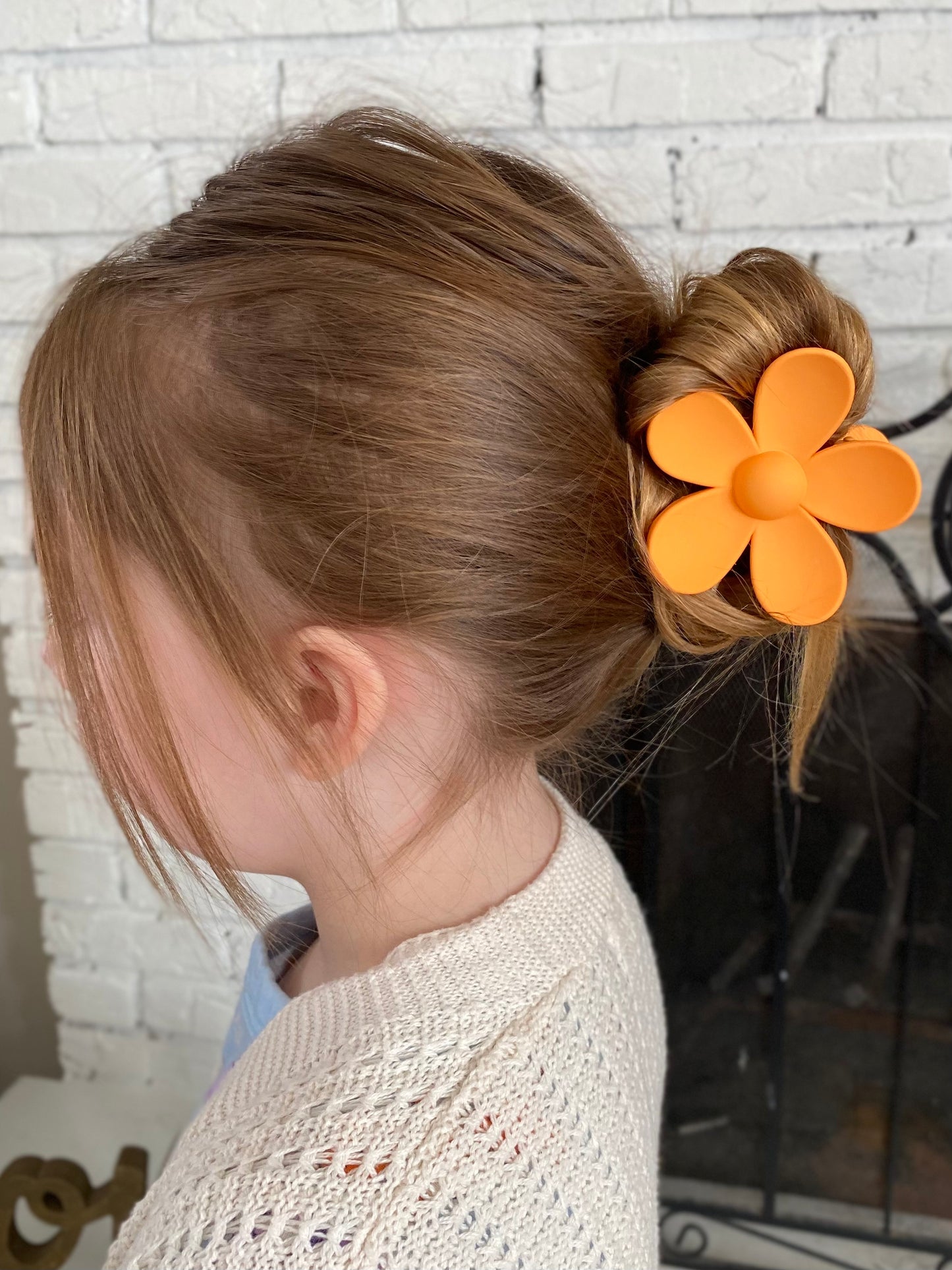 Daisy Claw Clip