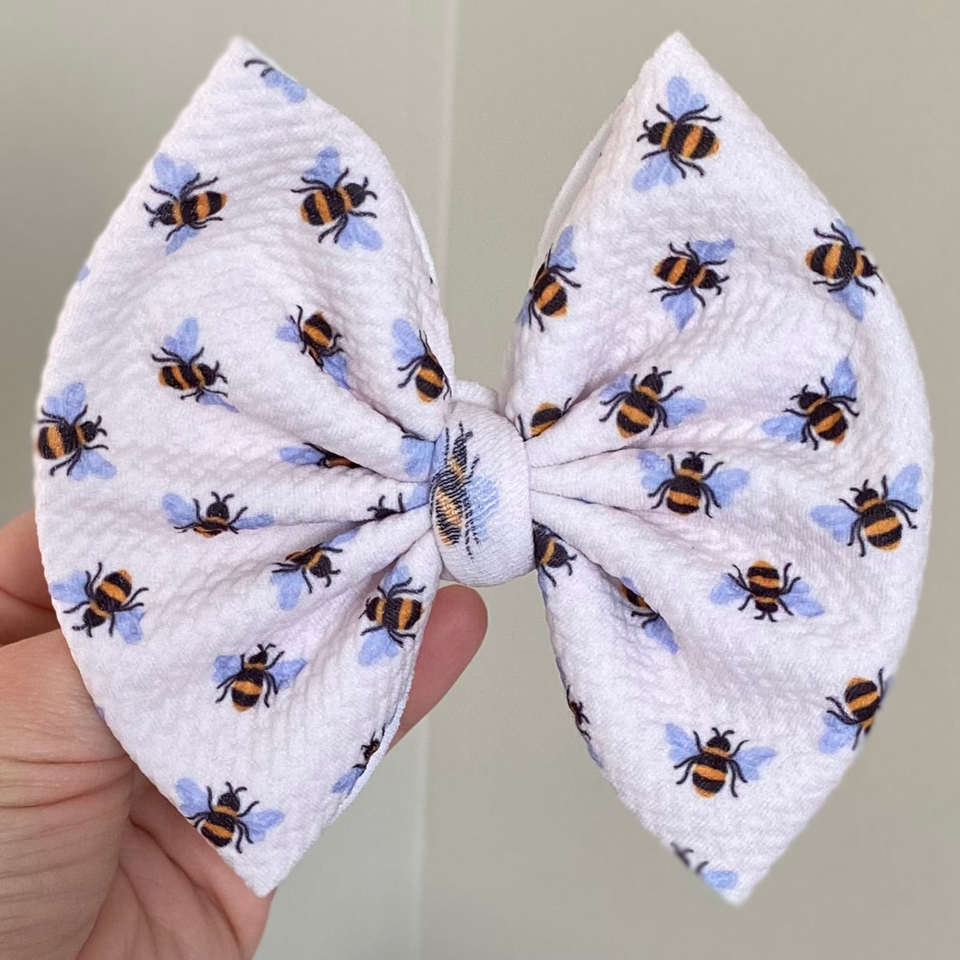 Honey Bee Bow