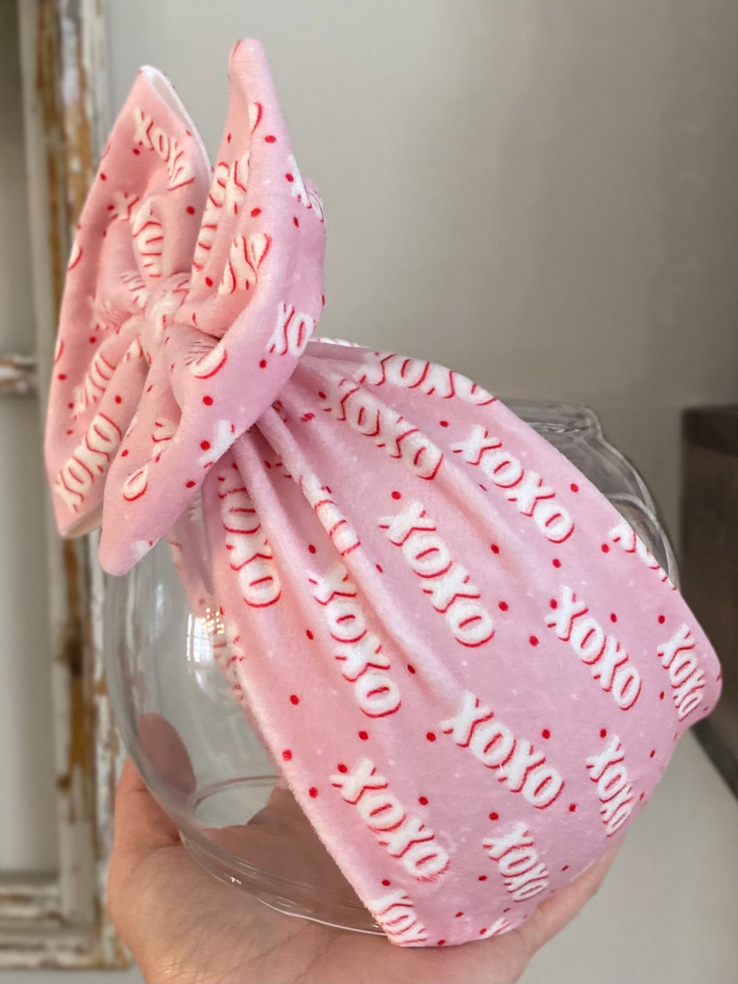 Pink Xoxo Velvet Wrap