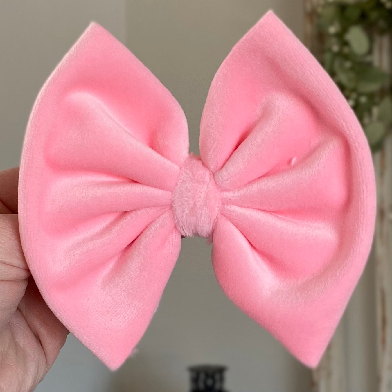 Bubblegum Plushy Velvet Bow