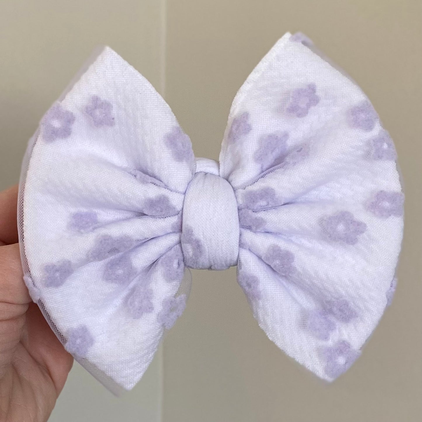 Daisy Mesh Bow