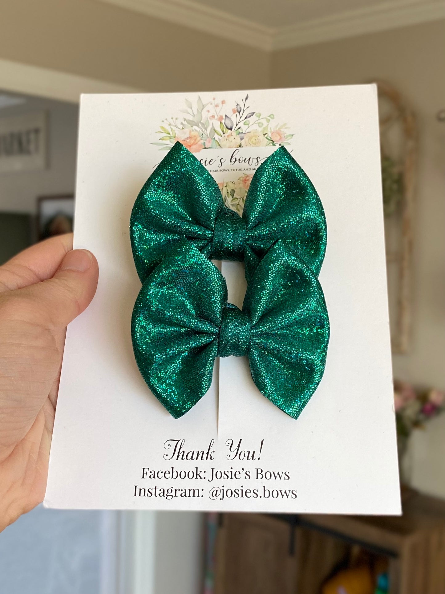 St. Patrick’s Holographic Piggie Sets