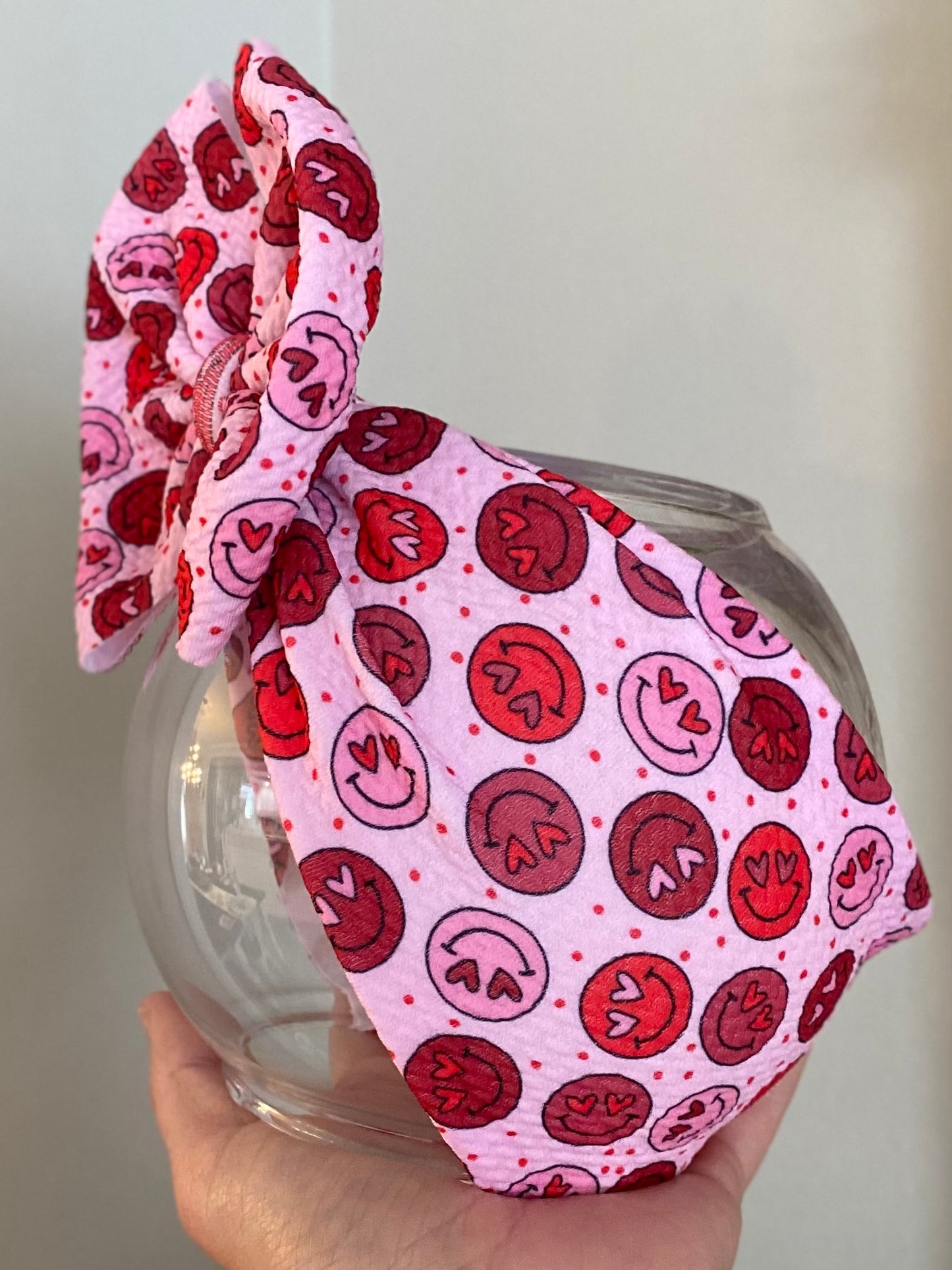 Valentines Smiley Wrap