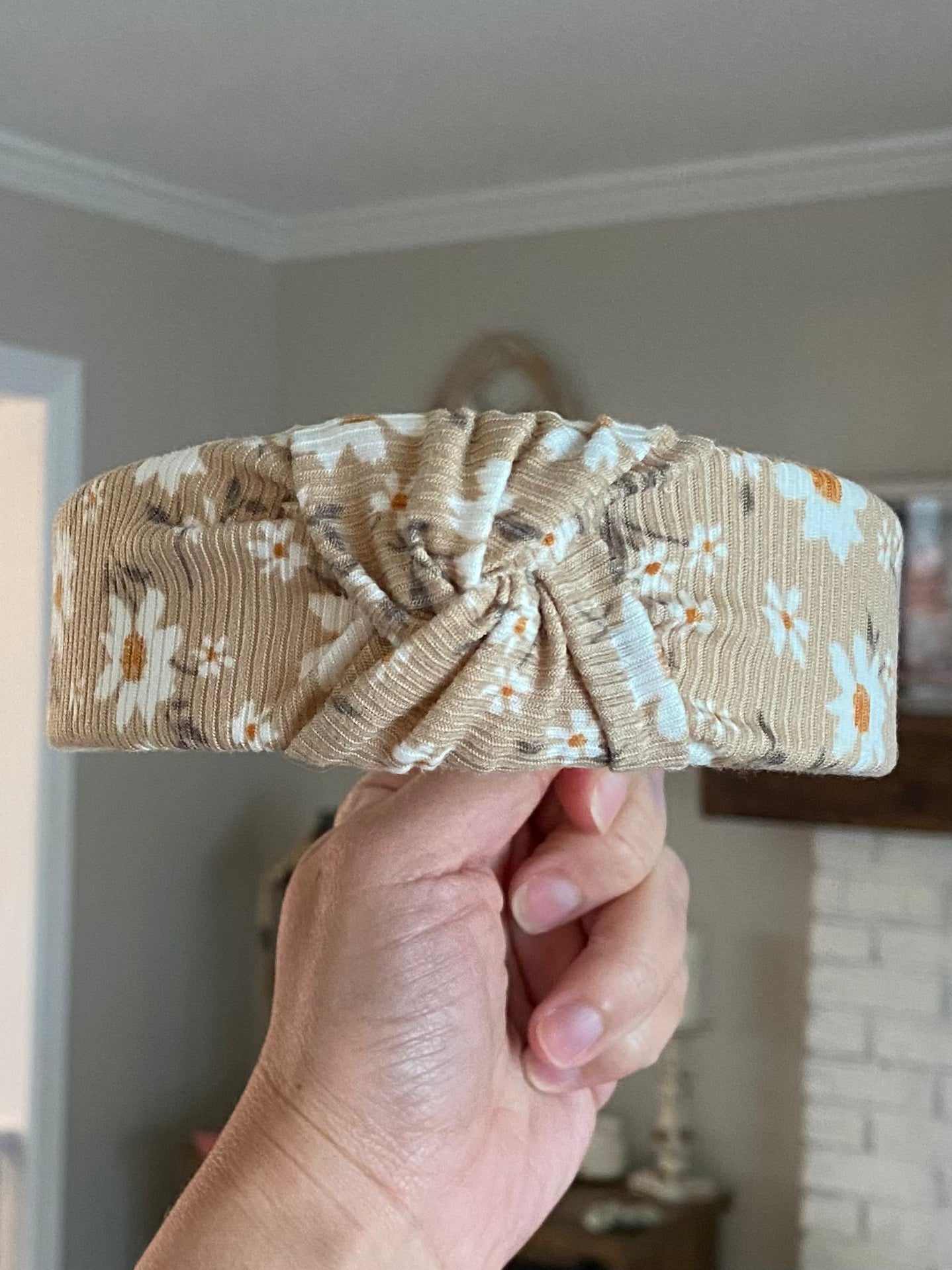 Ribbed Taupe Floral Knotted Headband