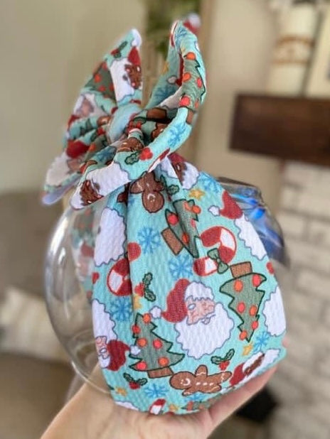 Santa and Gingerbread Bow