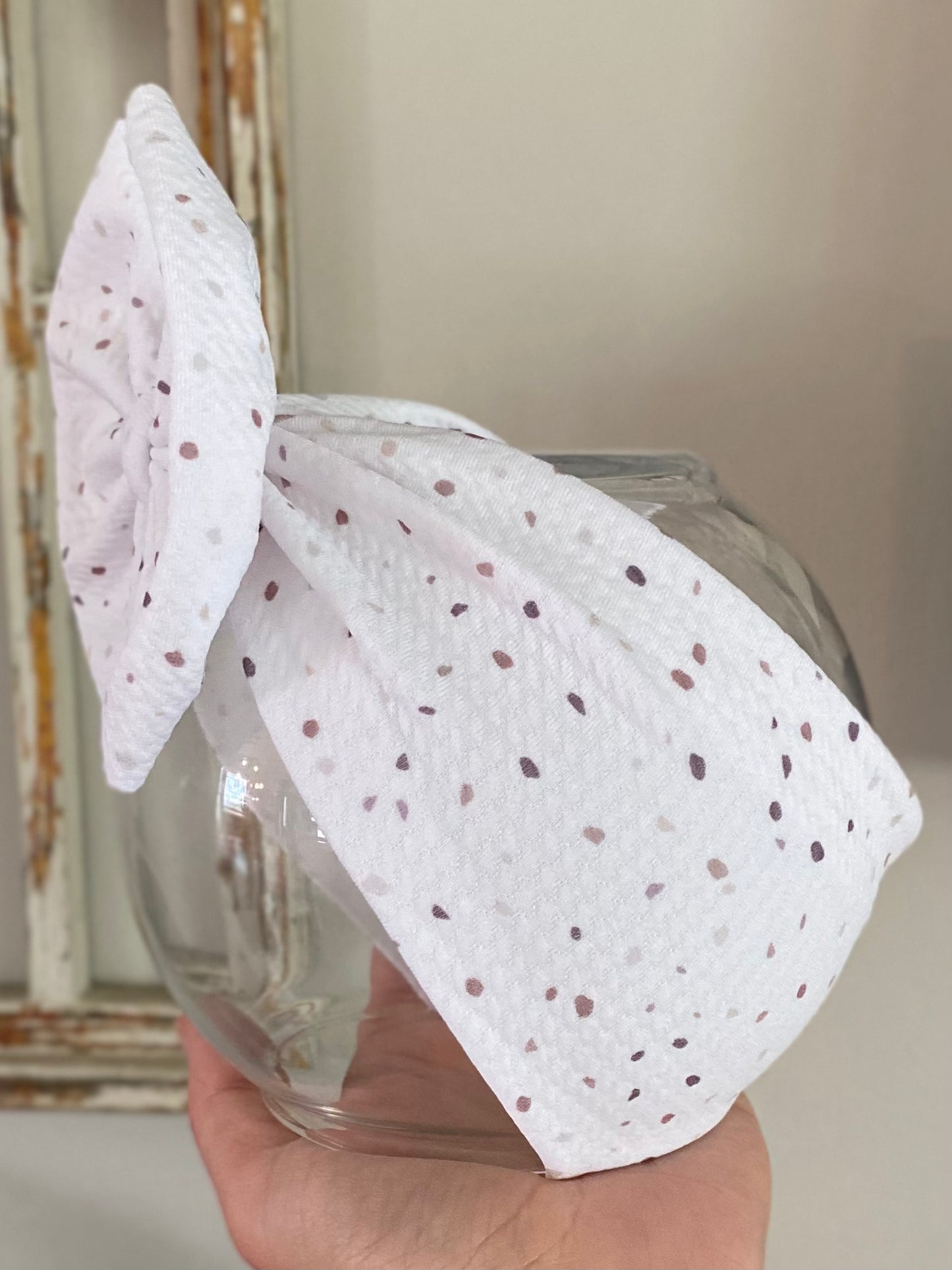 White/Taupe Terrazzo Wrap