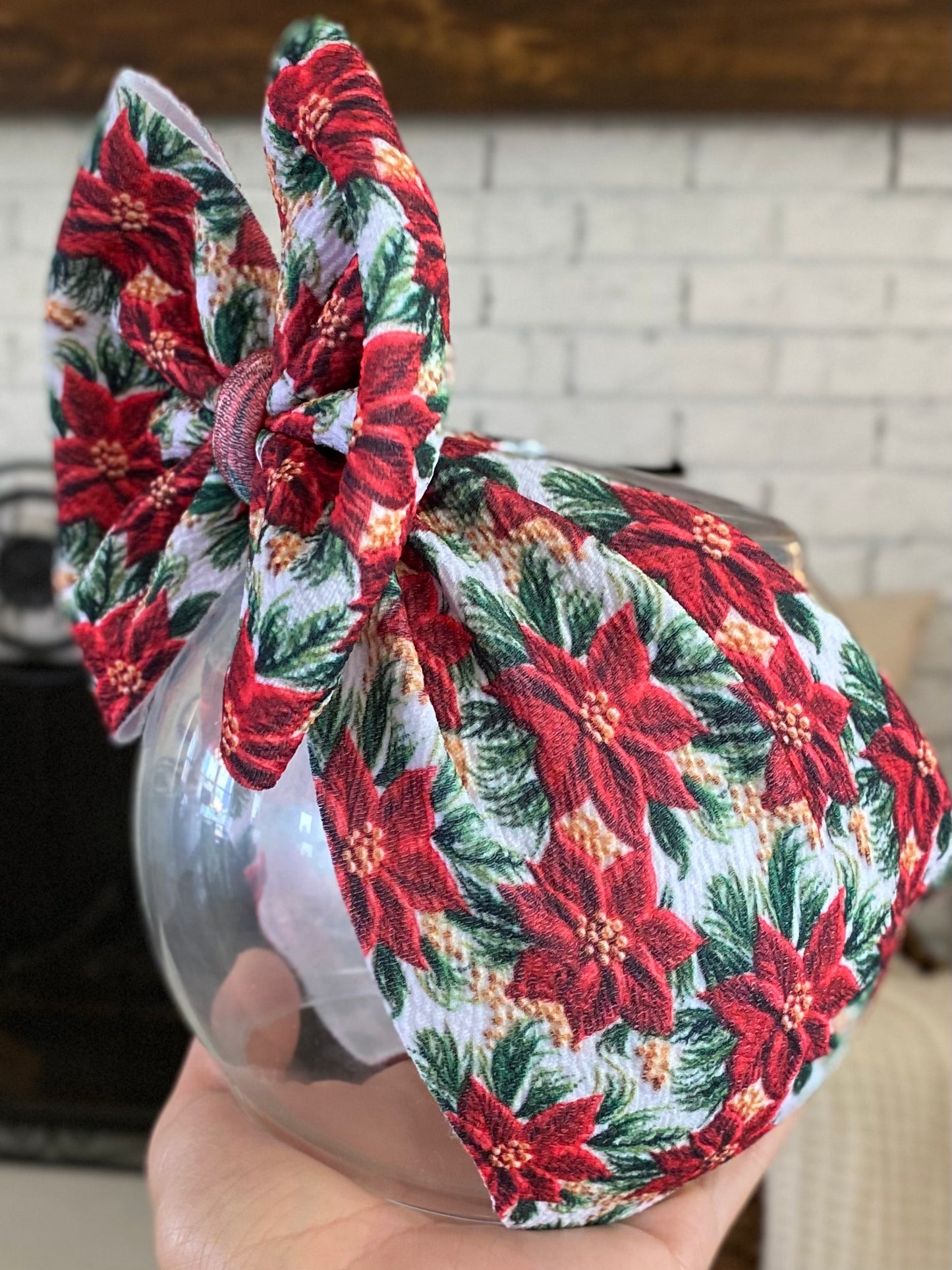 Poinsettia Wrap