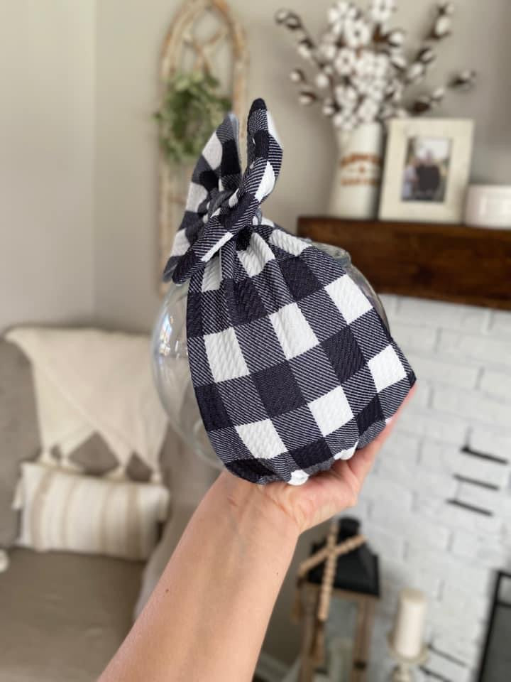 White Buffalo Check Wrap