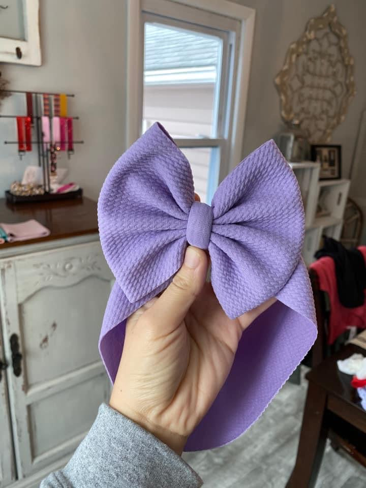 Lavender Bow