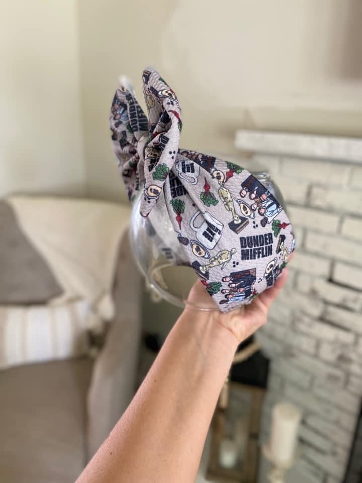 Dunder Mifflin Bow