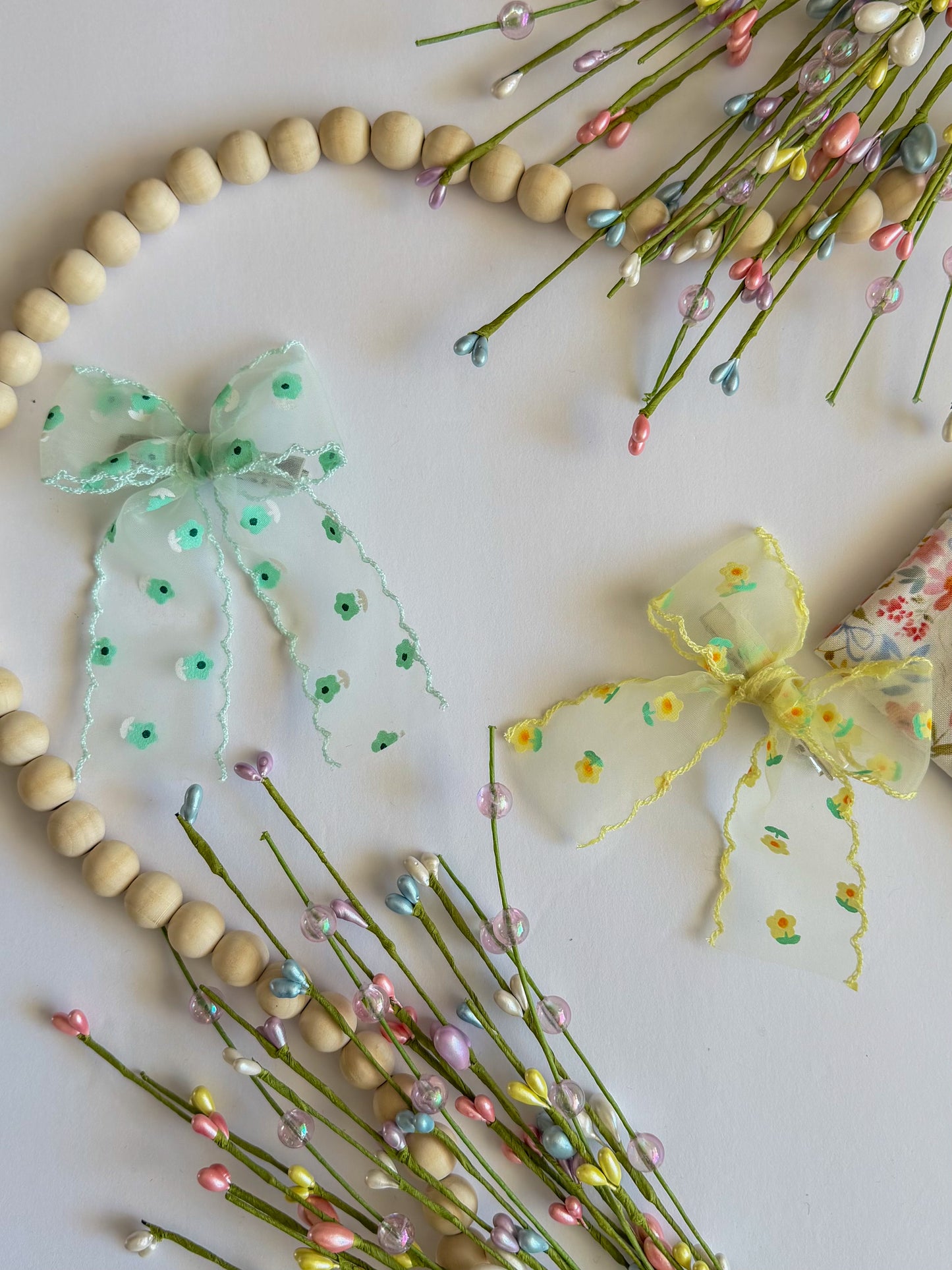 Daisy Mesh Ribbon Bow