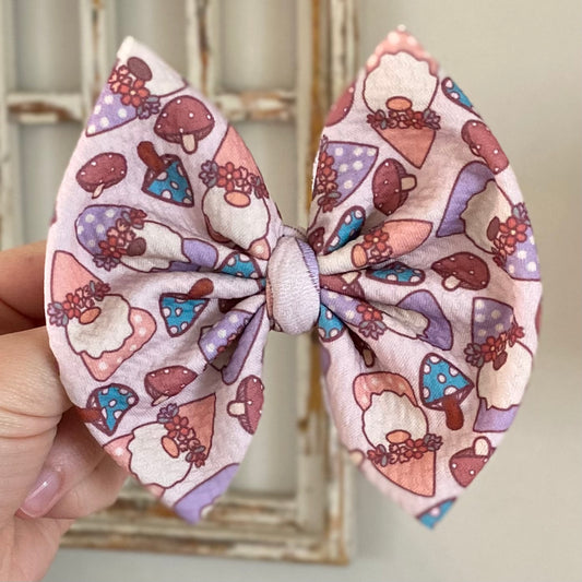 Floral Gnomes Bow