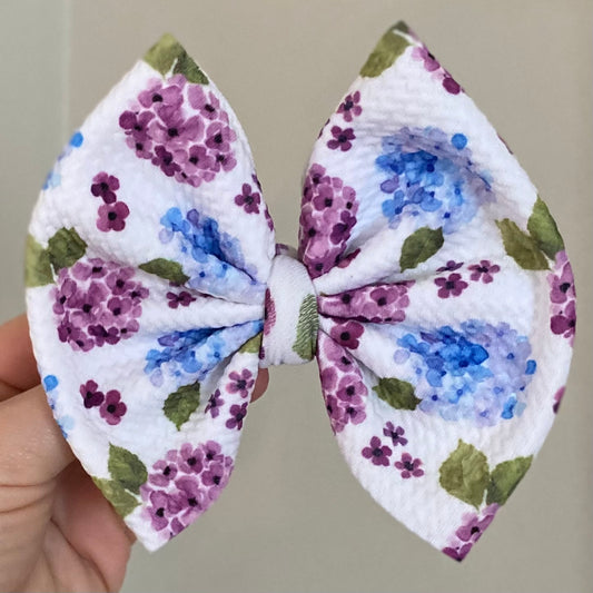 Hydrangeas Bow