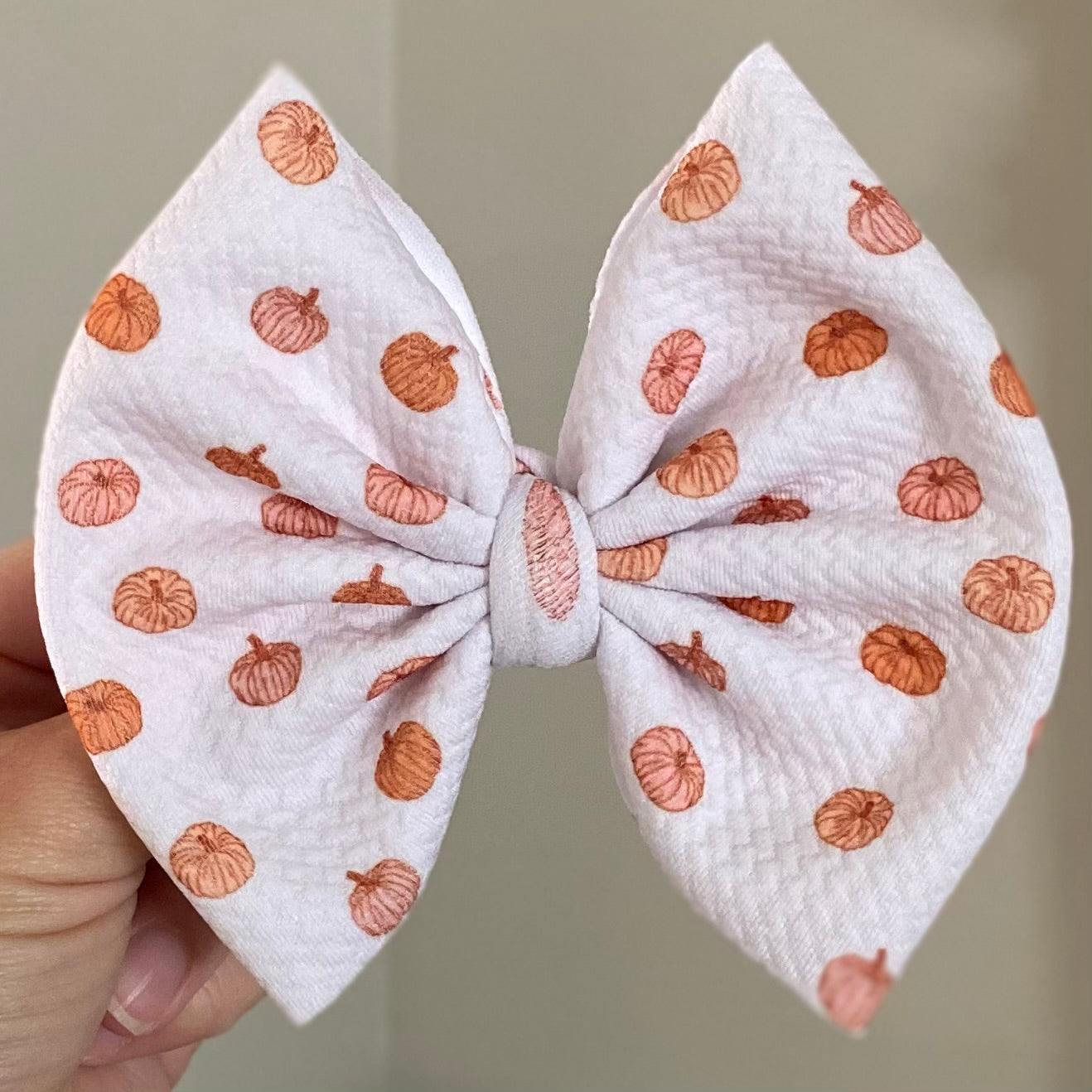 Peachy Pumpkin Bow