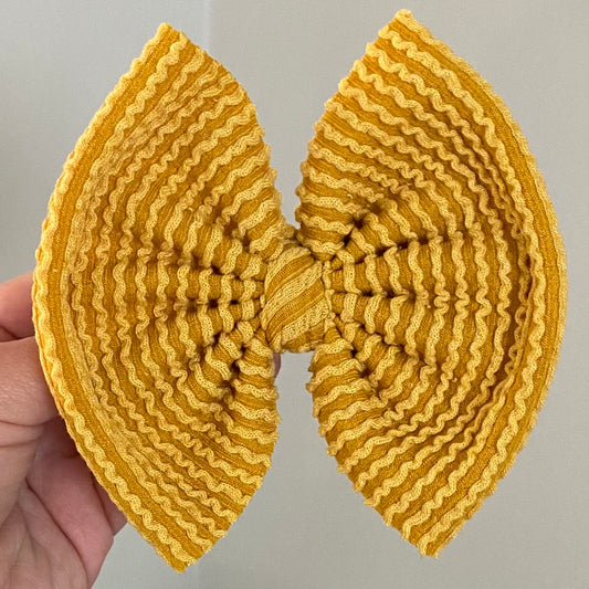 Waved Bow - Mustard