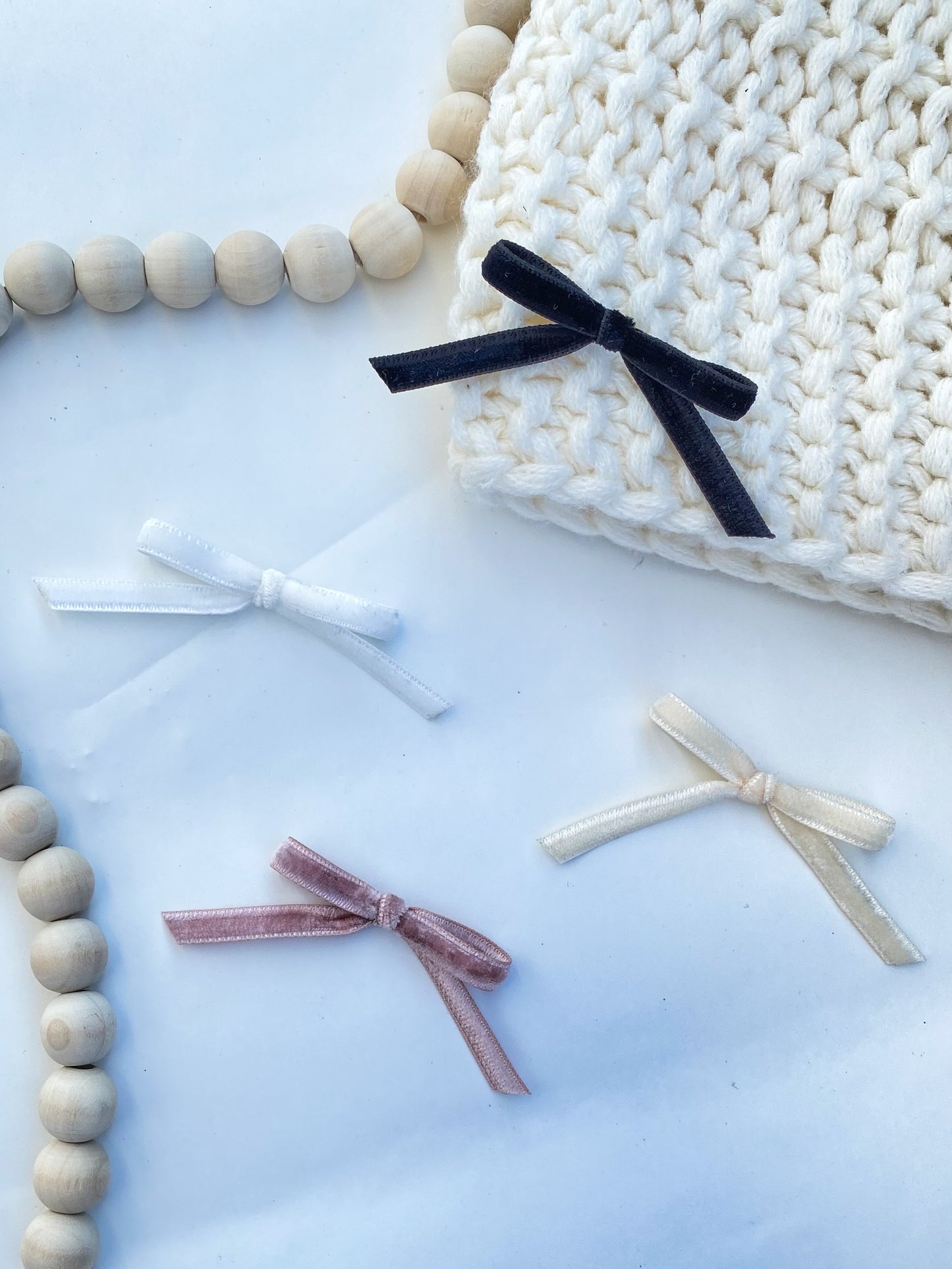 Dainty Velvet Knot Bow