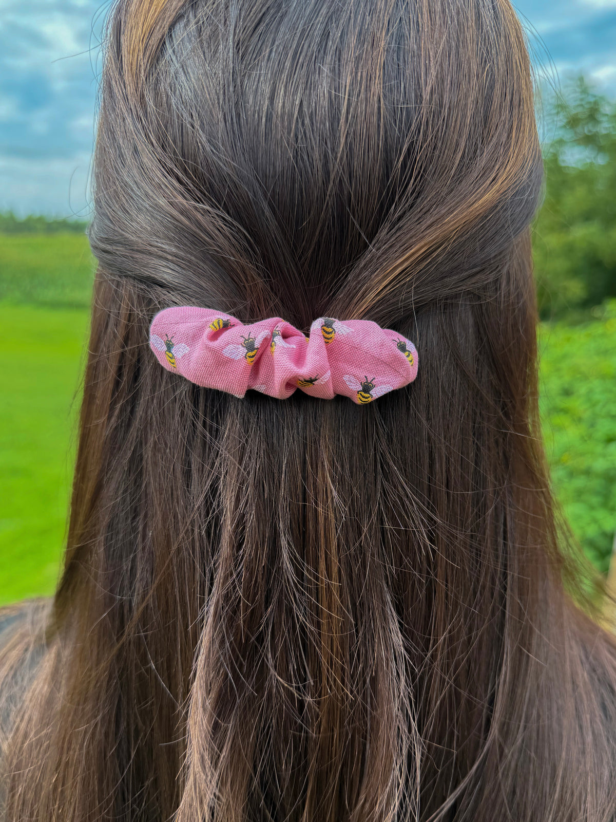 Mauve Bees Scrunchie Barrette