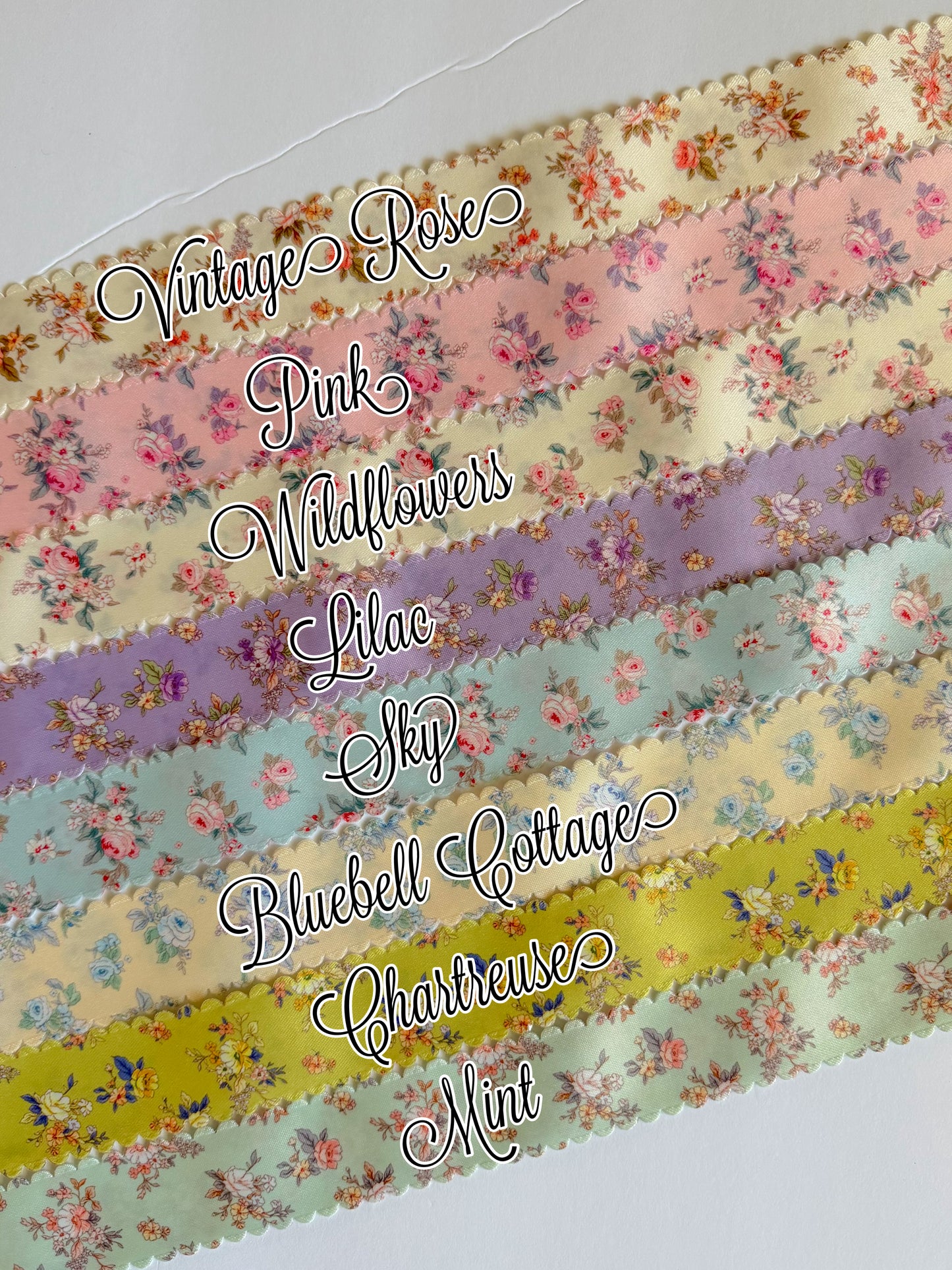 Scalloped Floral Ribbon Bow
