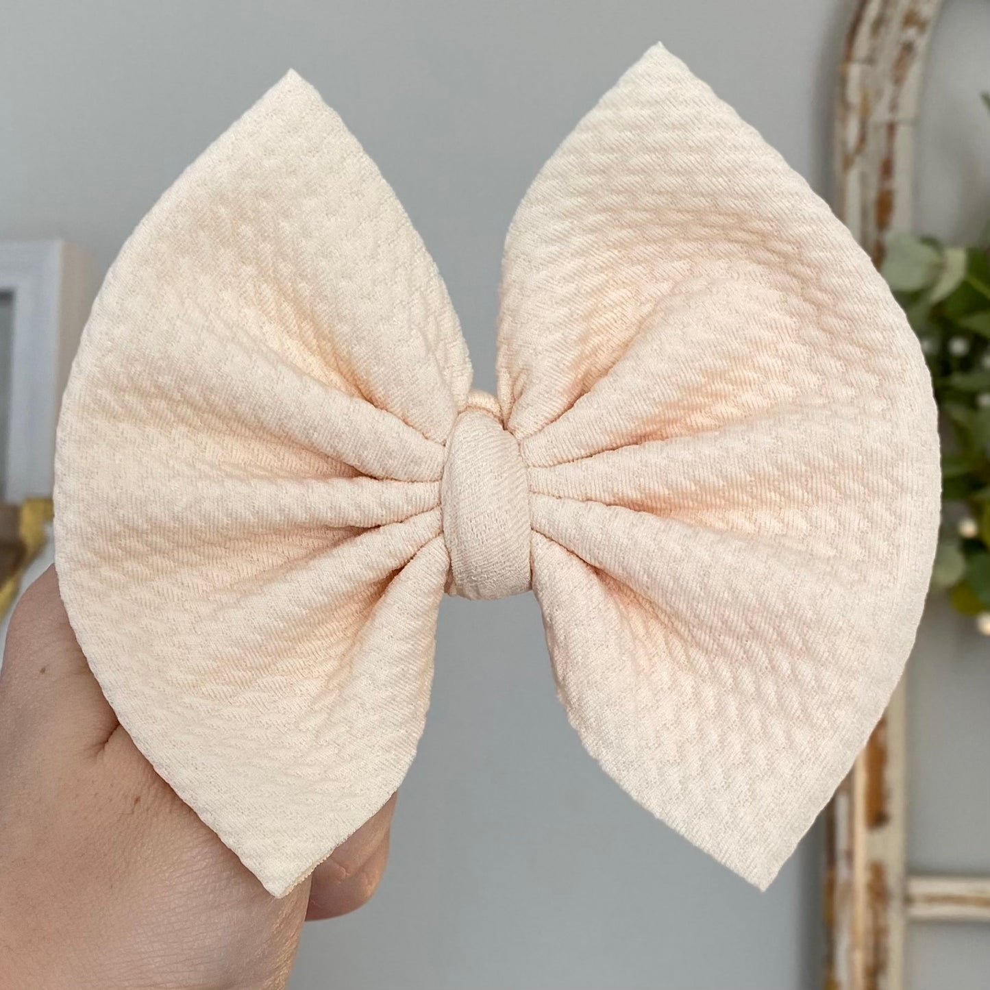 Cream Bow