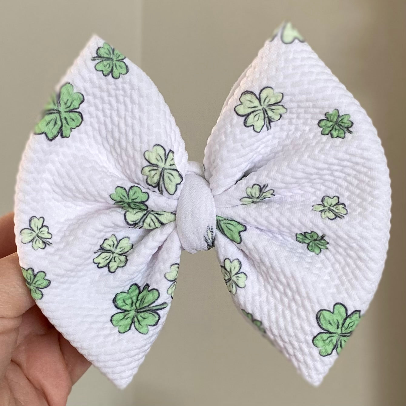 Simple Shamrock Bow