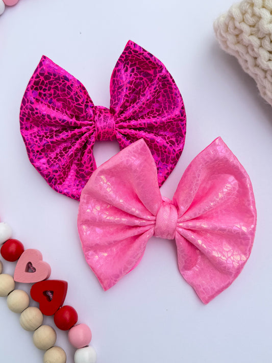 Holographic Snake Bow