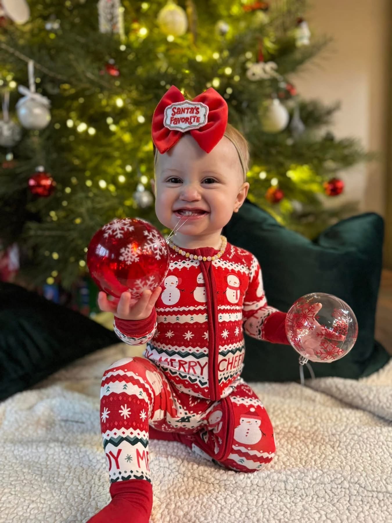 Santa’s Favorite Bow