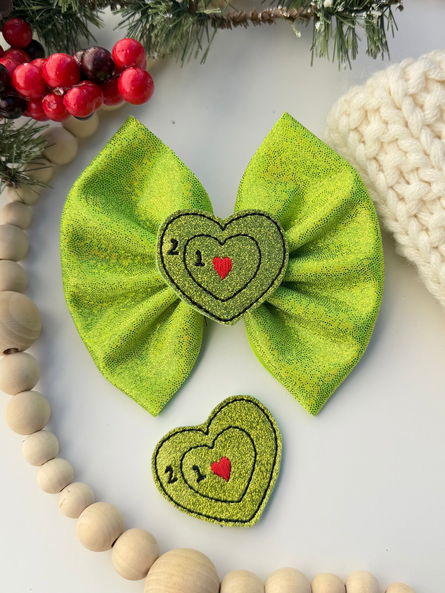 Grinch Heart Clip/Bow