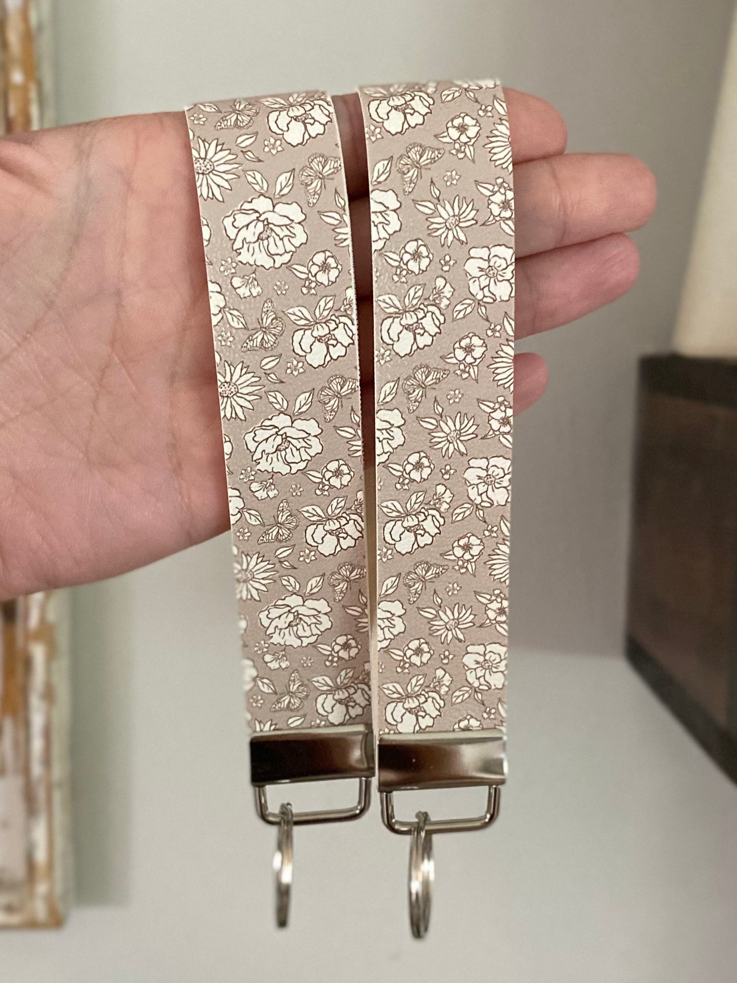 Beige Floral Keychain