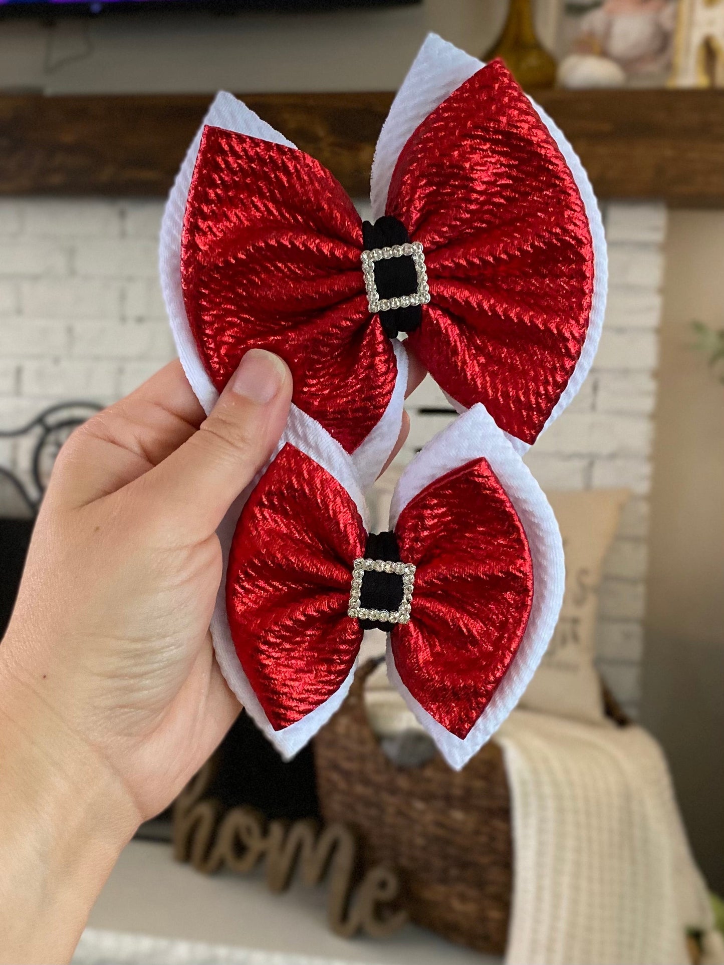 Santa Buckle Bow