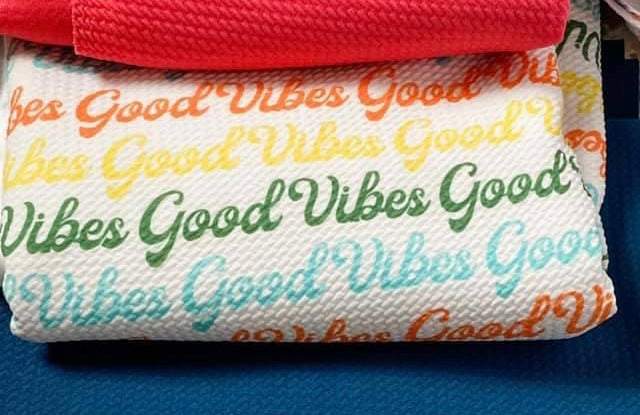 Good Vibes Bow