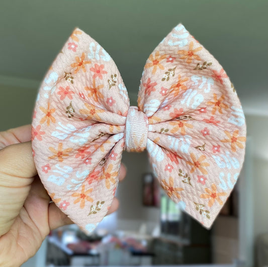 Big Sis Groovy Creamsicle Bow