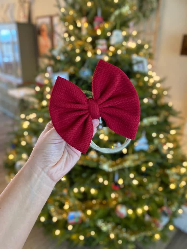 Cranberry Bow