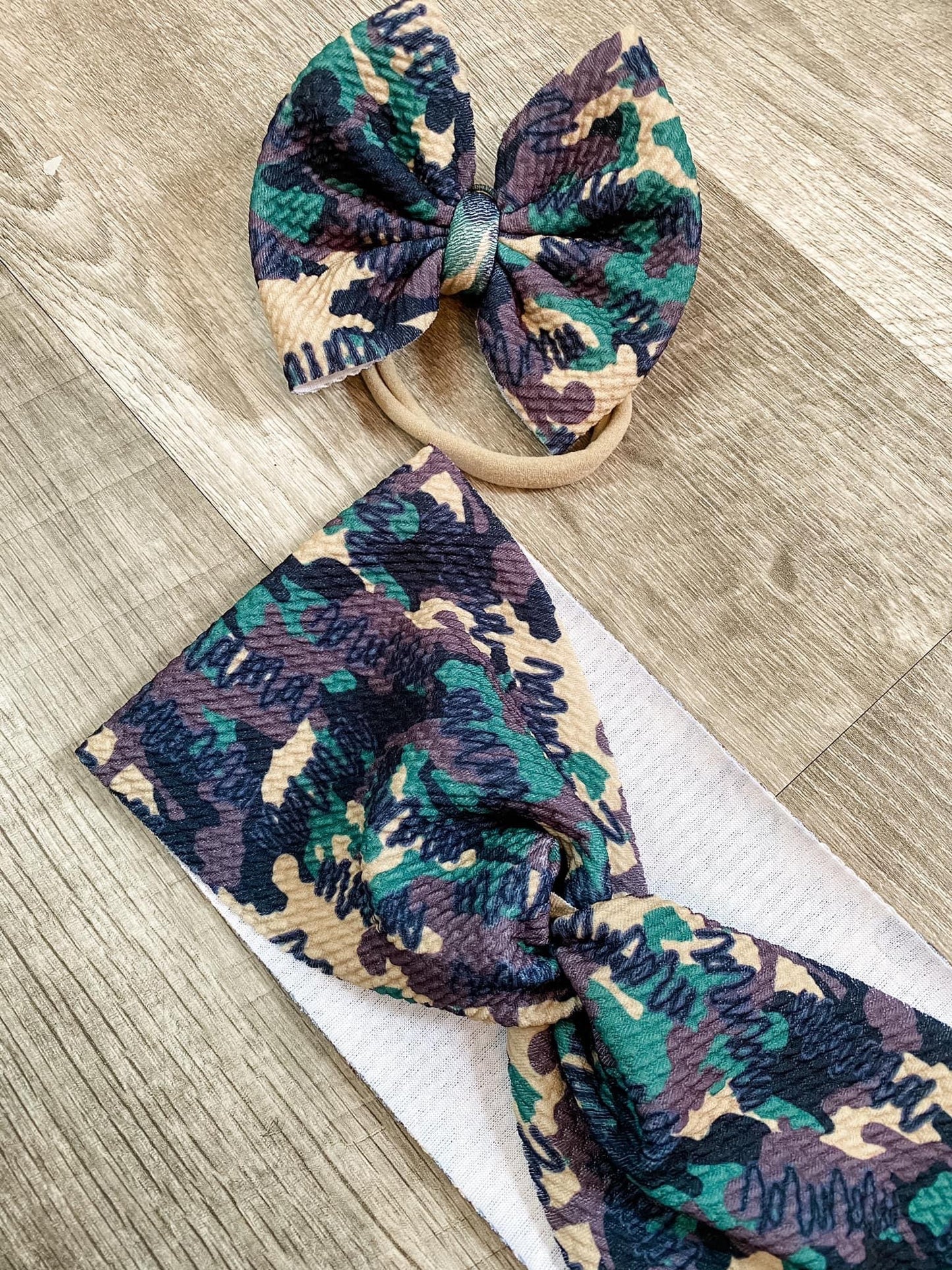 Camo “ Mama’s Mini” Bow